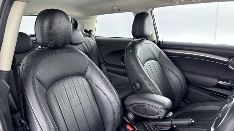 MINI Hatchback 2.0 Cooper S Exclusive II 3dr Auto Petrol Hatchback